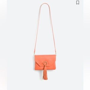 STREET LEVEL
Sage Tassel Detail Crossbody